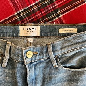 FRAME Le High Straight